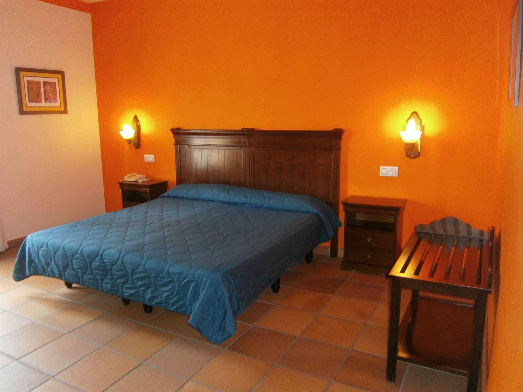 La Palmosa Hotel Alcalá de los Gazules Eksteriør billede