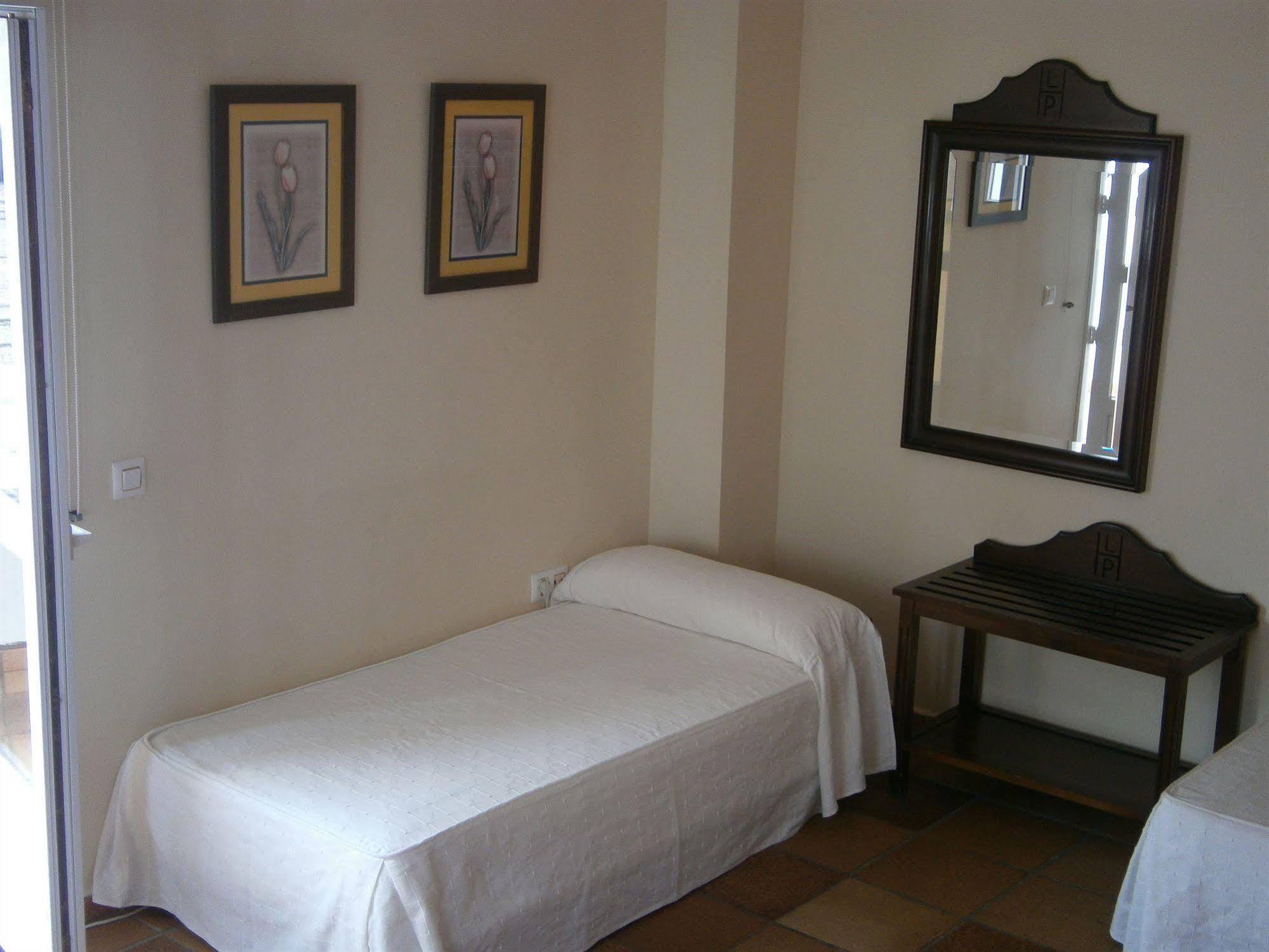 La Palmosa Hotel Alcalá de los Gazules Eksteriør billede